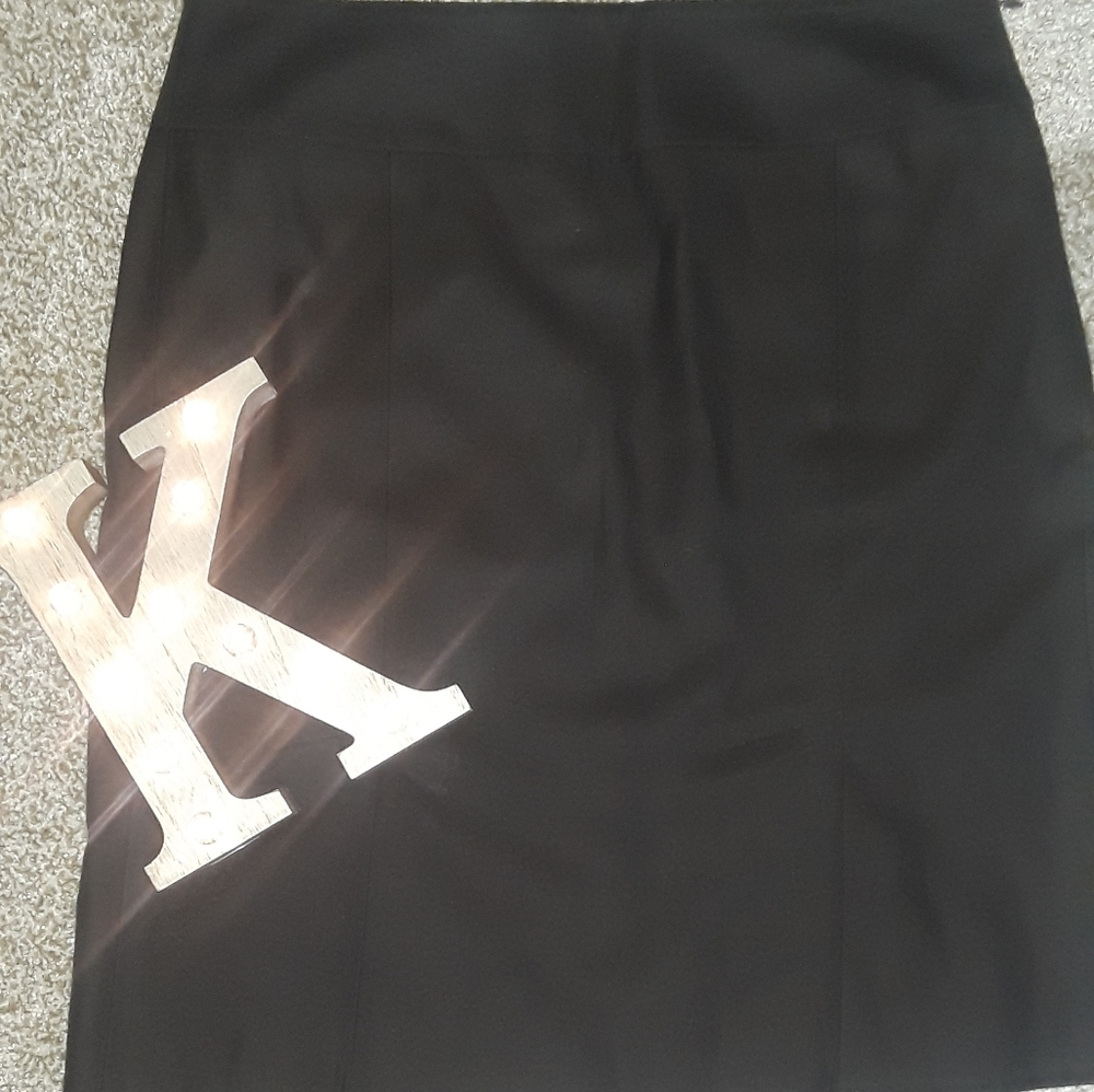 ANN TAYLOR LOFT SKIRT